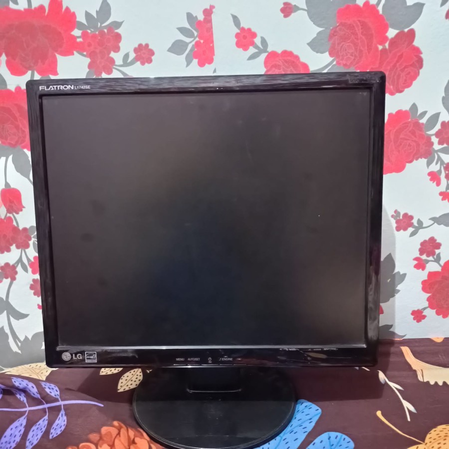 LED LCD Monitor PC Komputer Dekstop CCTV 19 Inch Kotak Square Merek Campur Normal no minus Garansi Free Kabel Power