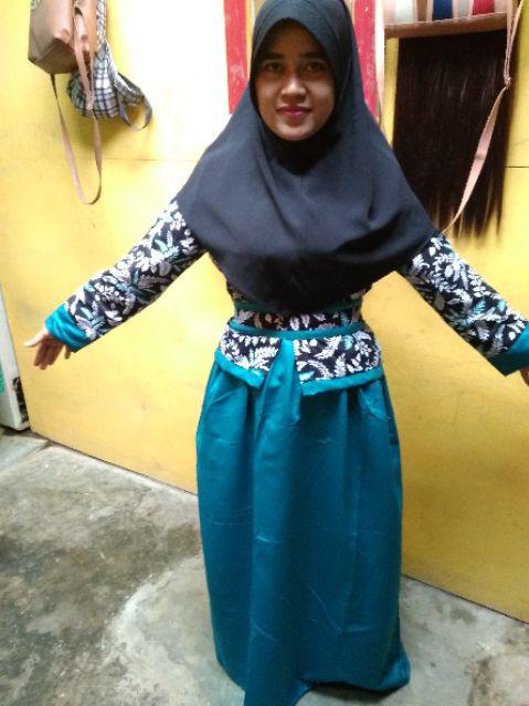 Sarimbit Gamis Couple Longdress Pesta Couple 064 Maura Couple - Sania Ruffle Batik Couple Ori Ndoro