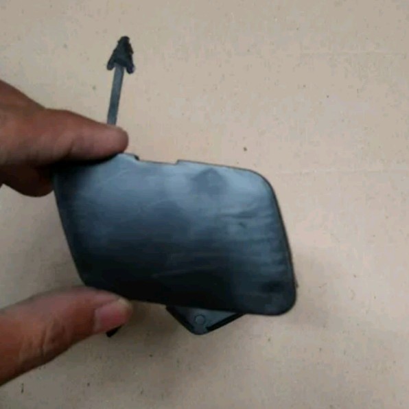 Tutup Towing bumper depan Swift GT2