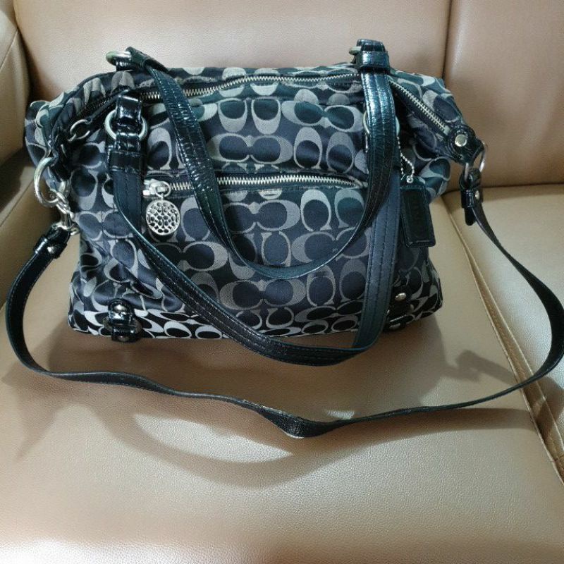 Tas Preloved/Second/Bekas Pakai Merk Coach
