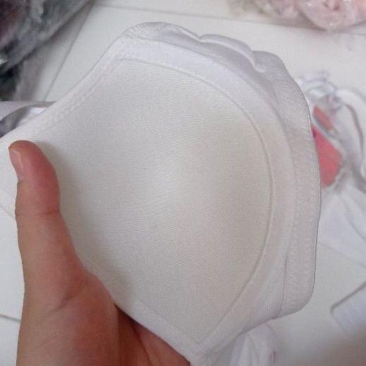 MN.19My22ᴬ– Bra bh warna putih kualitas bagus busa lebih tebal cup kecil tanpa kawat kait 2 bra bh w