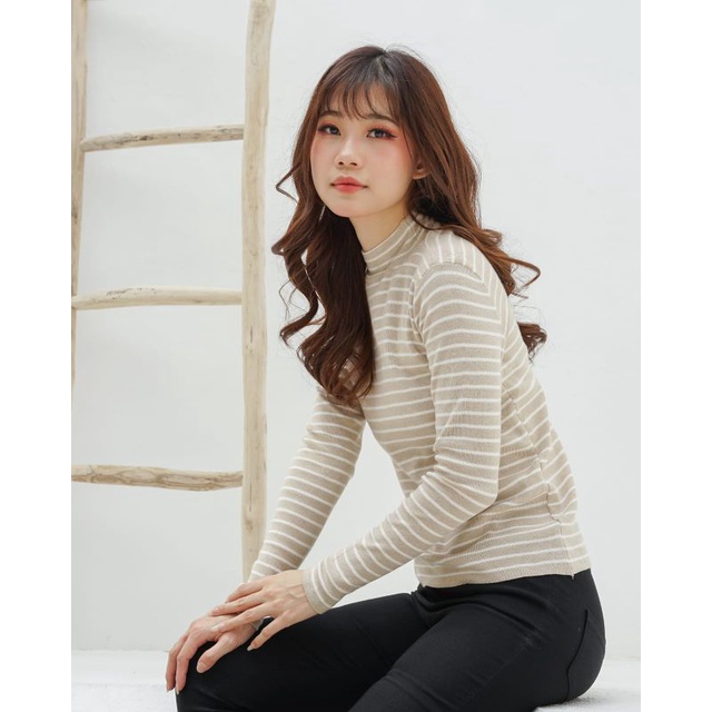 Lany Turtleneck Sweater Soft Knit Import - Atasan Rajut Salur Kerah Tinggi - Blouse Korea TM (J117)