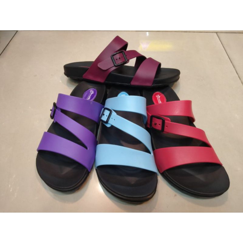 Sandal selop flatshoes wanita//Sandal karet wanita//Sandal selop yumeida