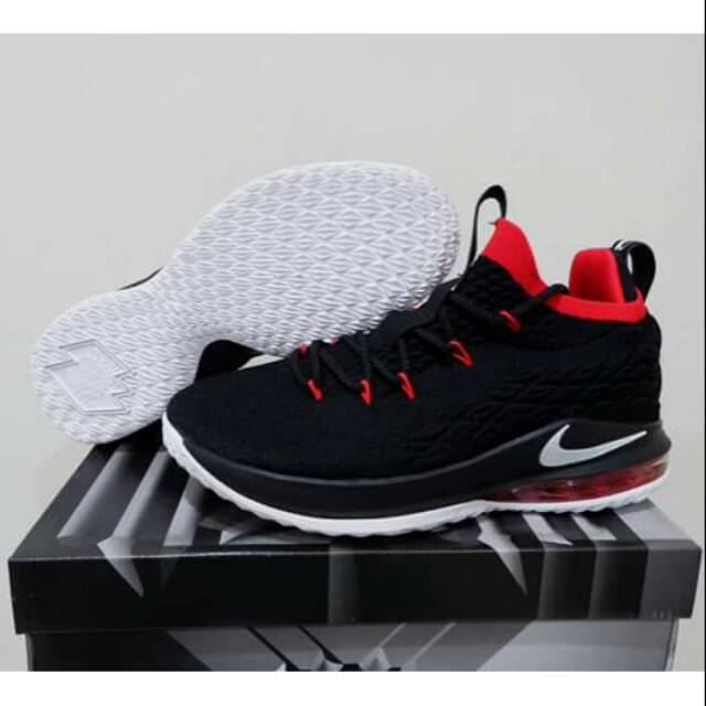 Sepatu basket lebron 15 low bred