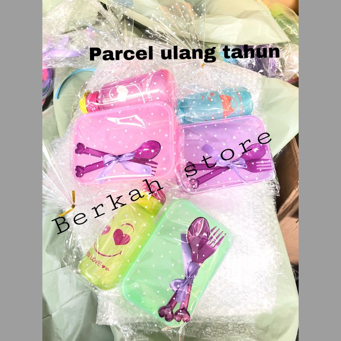 Souvenir ulang tahun parcel tempat makan dan botol minum air anak