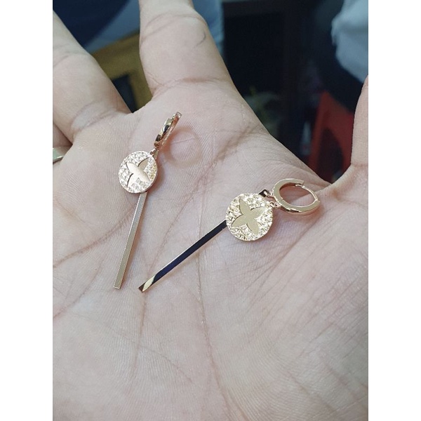 anting jepit emas rosgold panjang koin