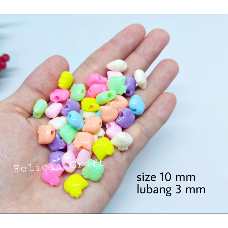 20gr. Manik hello kitty pastel 10mm