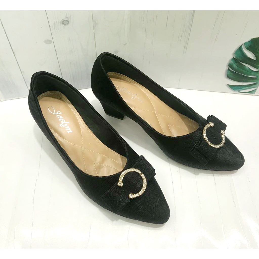 Sepatu Pancus Tumit Tahu Sepatu Pancus Wanita Tumit Tahu Joelyn