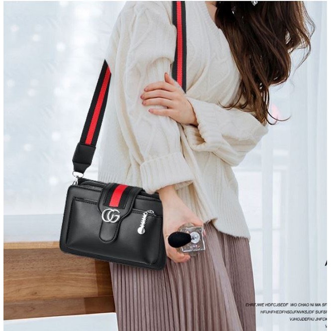 TAS HAPPY EL 495 SLINGBAG wanita Tas batam tas import 1kg = 2tas GT1812 LT1030 JTF6868 BQ2845 CR7065