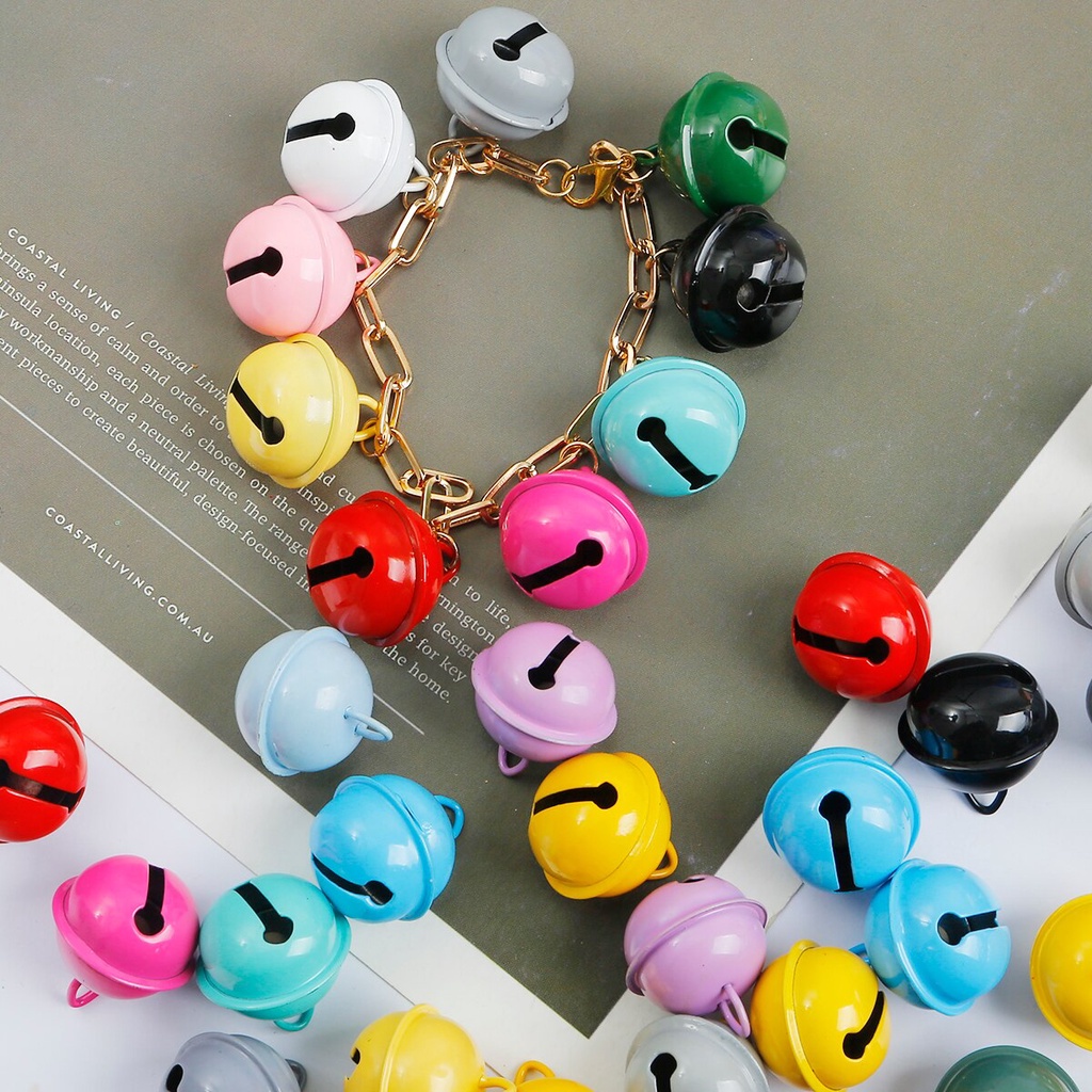 10 Pcs 22 mm Warna-Warni Besi Natal Lonceng Manik-Manik Jingle Bells Pesona Dekorasi Pesta Liontin DIY Kerajinan Handmade Aksesoris