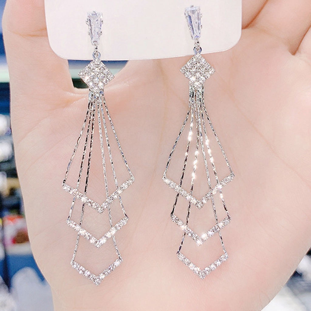 Hu Hu Hu Hu Hu Alat Bantu Pasang Kacamata♡ Anting Gantung Bentuk Belah Ketupat Tiga Lapis Aksen Berlian Imitasi Untuk Wanita