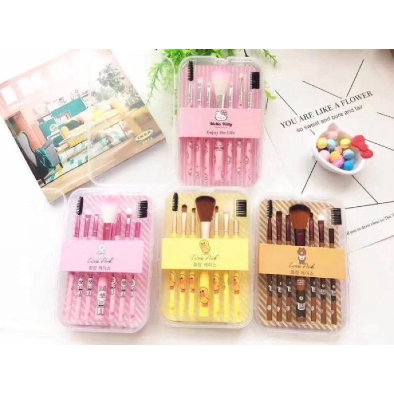 Make Up Brush Set karakter peralatan Makeup