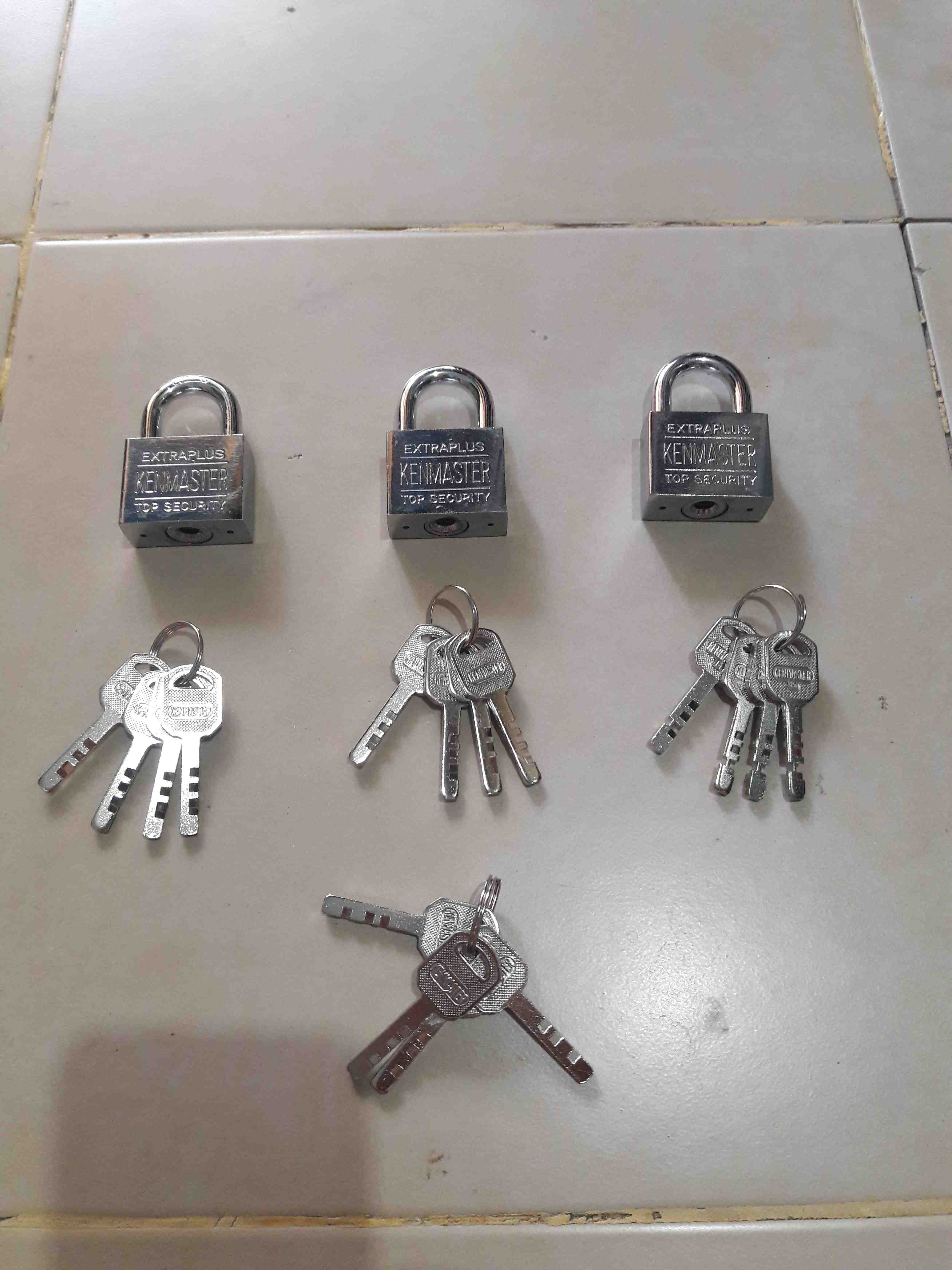 Kenmaster Gembok Master Key 40mm - 3 Buah