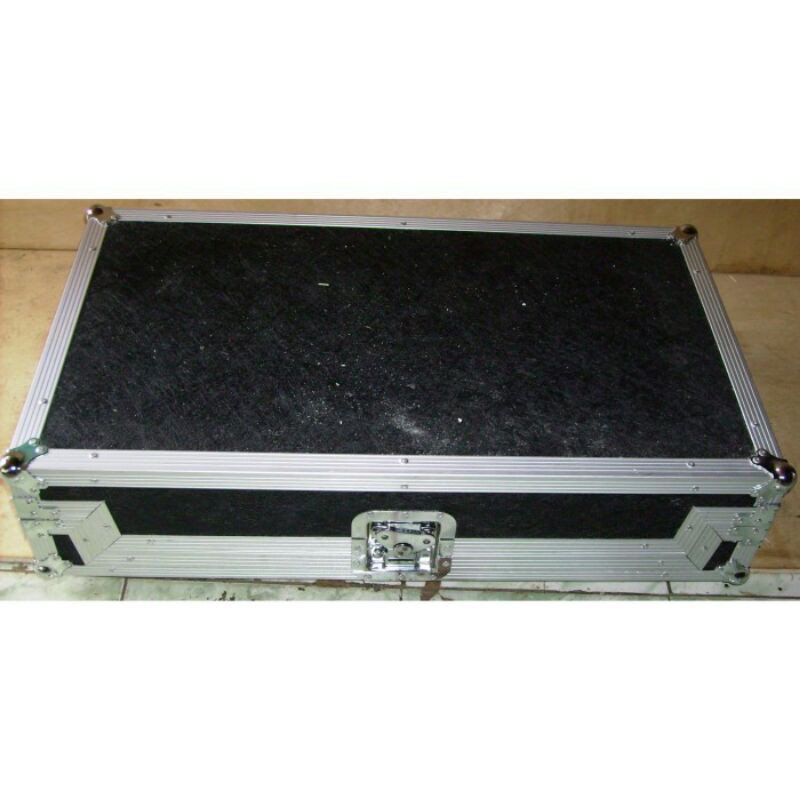 HARDCASE DJ Controller custom