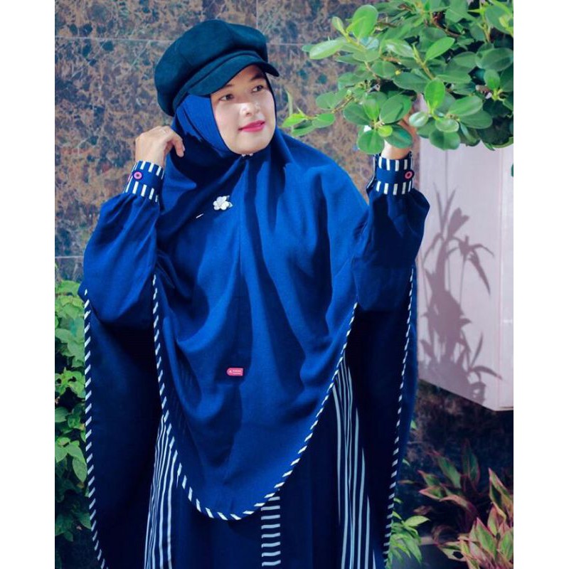 Gamis Terbaru Aulia Nuha Navy Stripe