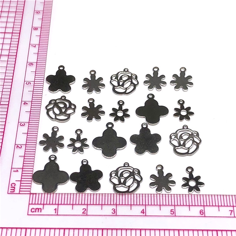 20pcs Liontin Bentuk Bunga Bahan Stainless Steel Charms