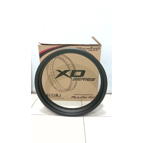 VELG SPRINT XD H36 17x250 BLACK
