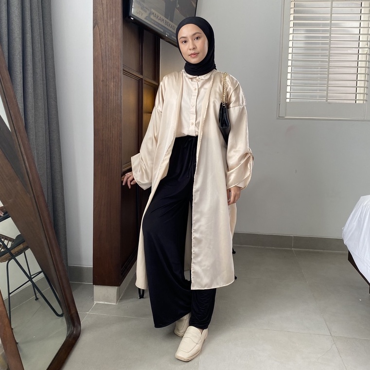 AUBRI - Satinsilk pleat outer : Outer panjang pesta ootd satin lengan kerut All Size bisa COD