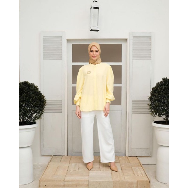 ( NEW ) ashley blouse by wearing klamby