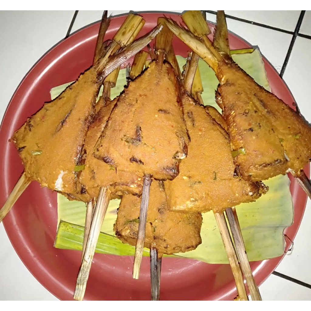 

Bandeng Asap Bumbu pedas Sapit Bandeng. Asli air Asin Bandeng Gresik, Mengare, Sungonlegowo