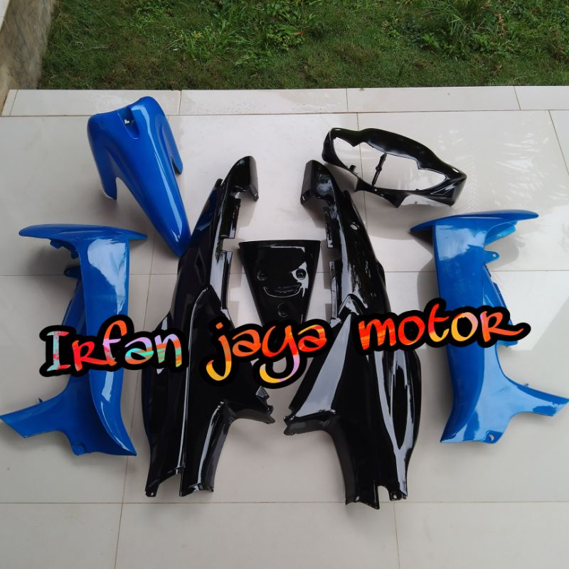 Cover body full halus Suzuki Smash lama biru hitam 2002 2005