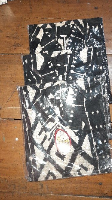 Batik Pria Laki Laki Hitam Kotak Sarita