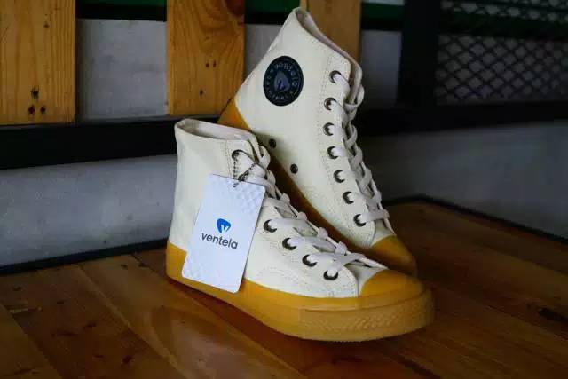 Sepatu Ventela Cream 70s High &amp; Low [ Ventela Original 100% ]