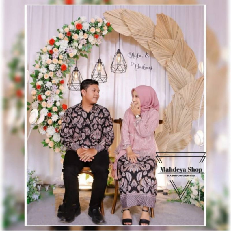 Batik Brokat Couple Kebaya Jumbo Modern, Kebaya Tunangan Sarimbit Kondangan, Kebaya Wisuda Amalia-3