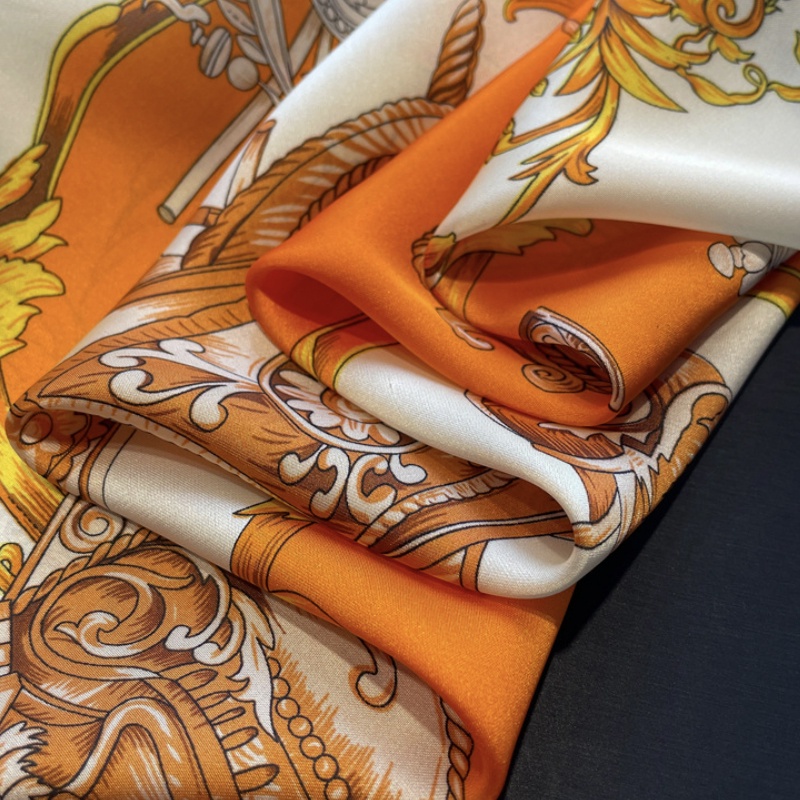 &quot;Donita&quot; 70x70 cm scarf, Motif Victorian Scarf Leher, Scarf Tas, Bahan High Grade Silk Immitation