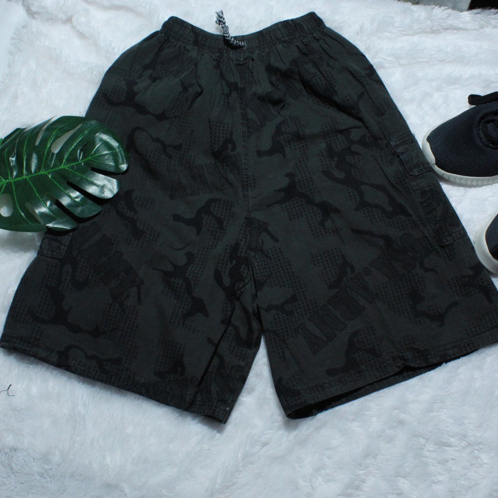 Celana Super Jumbo uk Dewasa Levis/ Celana levis super jumbo/ Celana pendek Levis jumbo