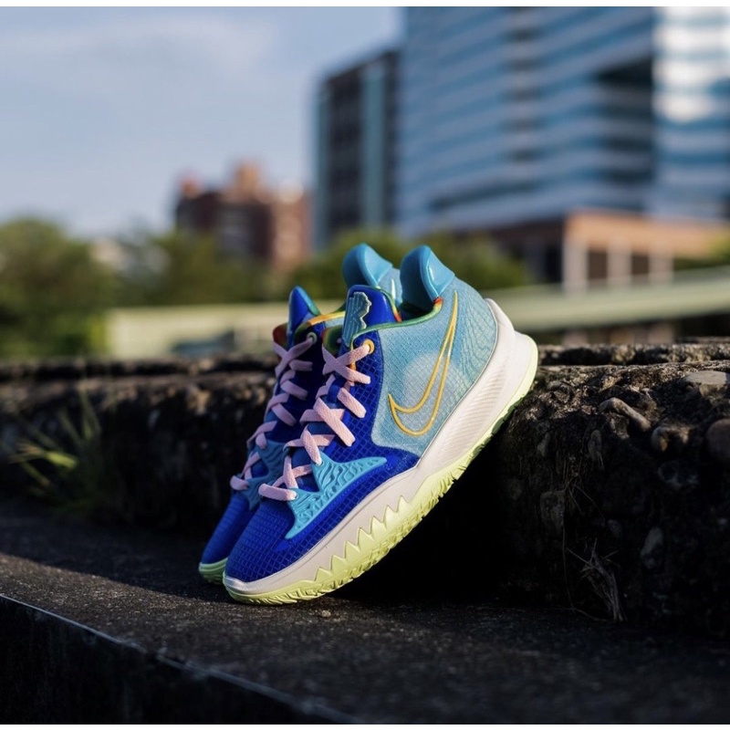 SEPATU BASKET NIKE KYRIE LOW 4 SUE FRESH BNIB ORIGINAL