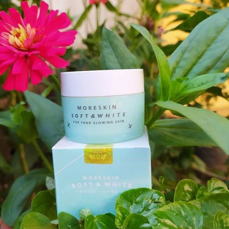 MORESKIN SOFT AND WHITE UNTUK WAJAH PUTIH DAN GLOWING