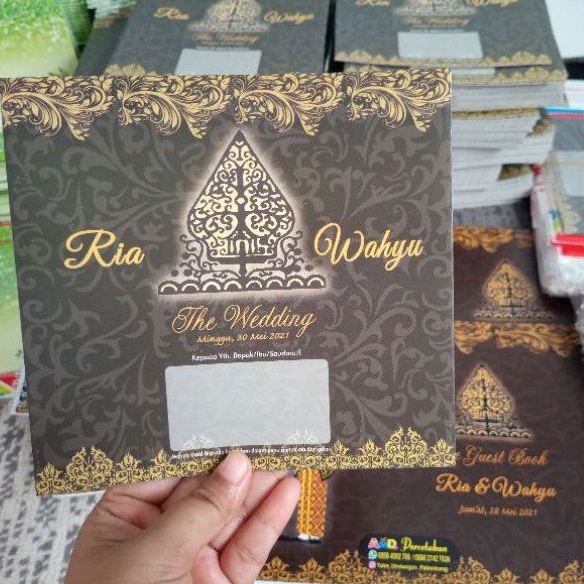 undangan wedding motif jawa elegan