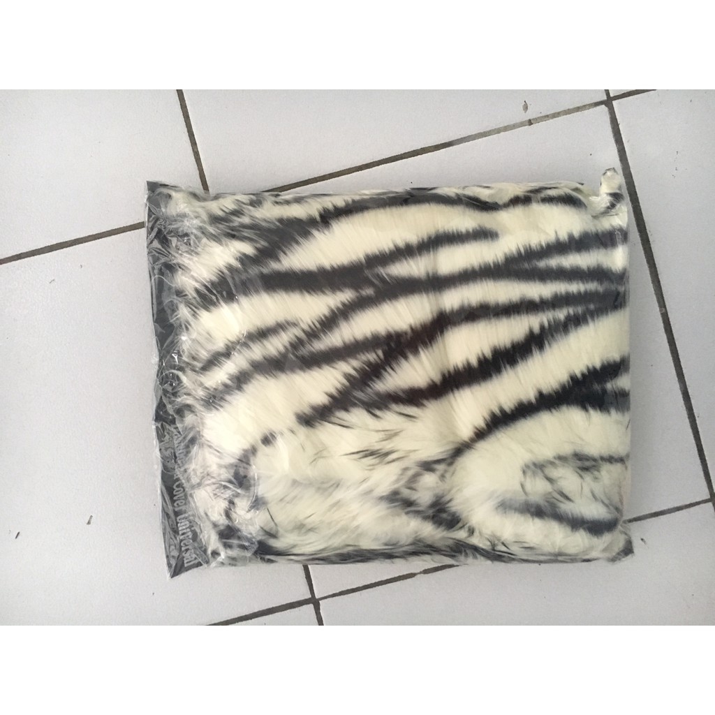 Alas Cover Bulu Dashboard Mobil Warna Motif Hewan Zebra Warna