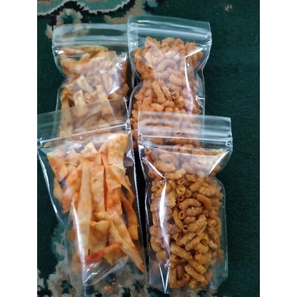 

cemilan makaroni /pangsit