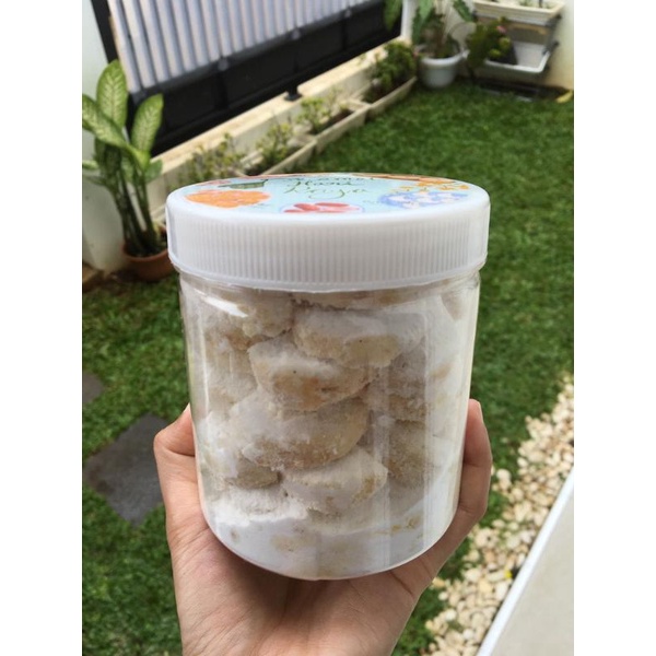 

Kue lebaran putri salju