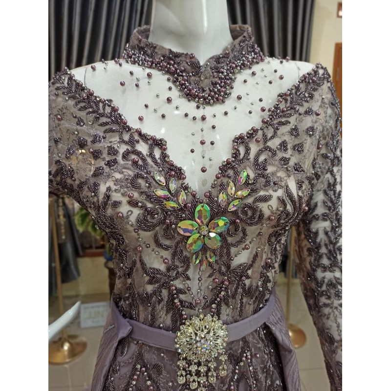 Gaun pengantin akad kebaya langsung konveksi pilihan warna