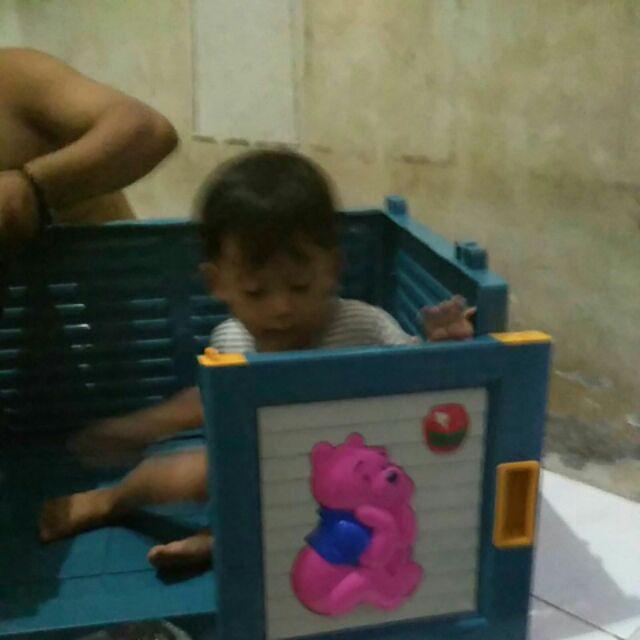 Lemari Pintu Susun 3 Boneka Besar/ 3dimensi