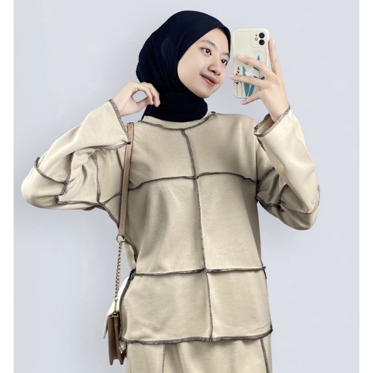 JAKET BERRY BLOUSE | sweater wanita