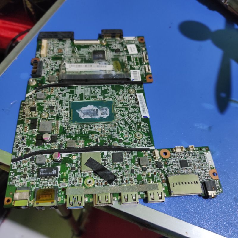 Mainboard Acer One 14 Z1402-C4HS No display