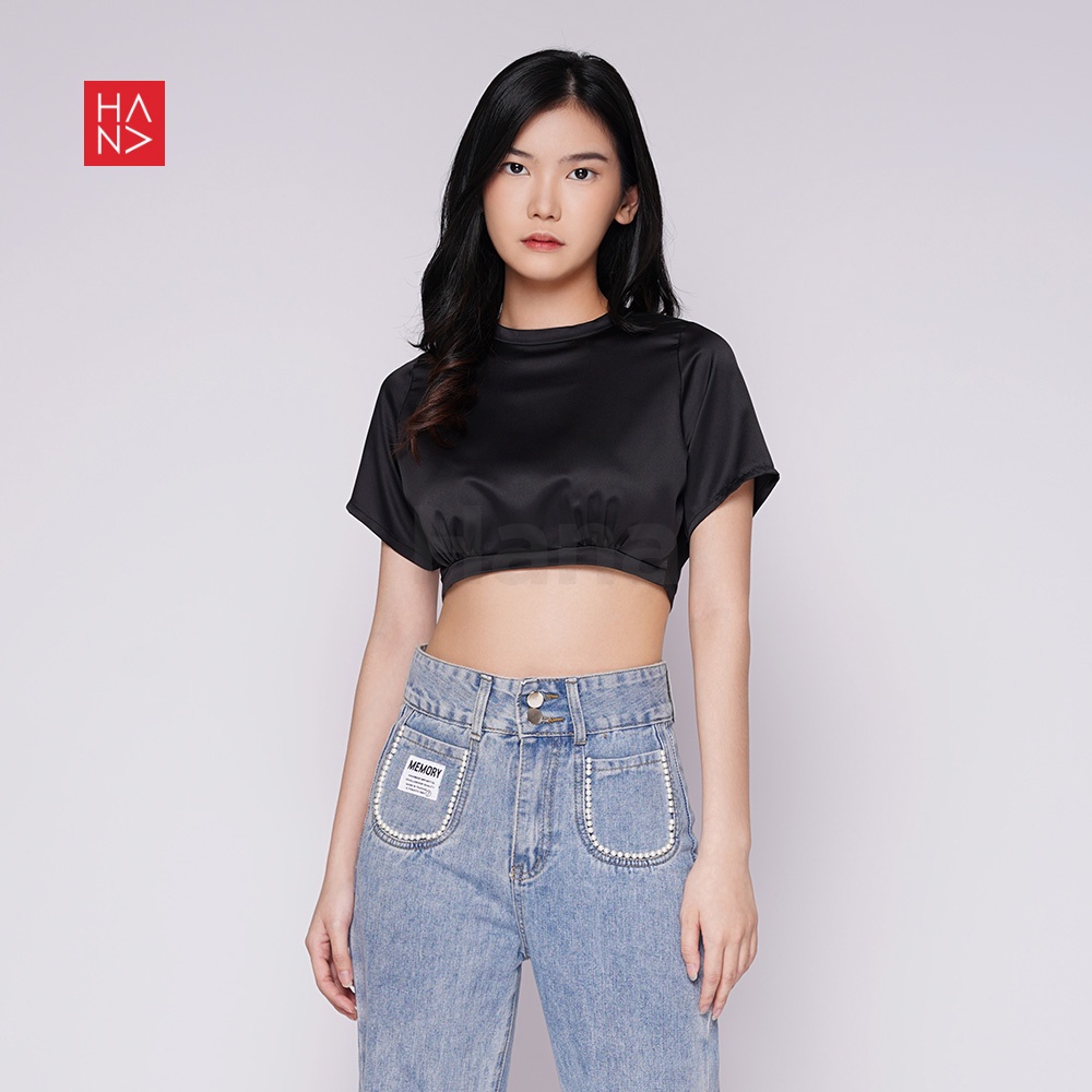 Hana Fashion - Ester Backless Satin Crop Top Wanita - CT156