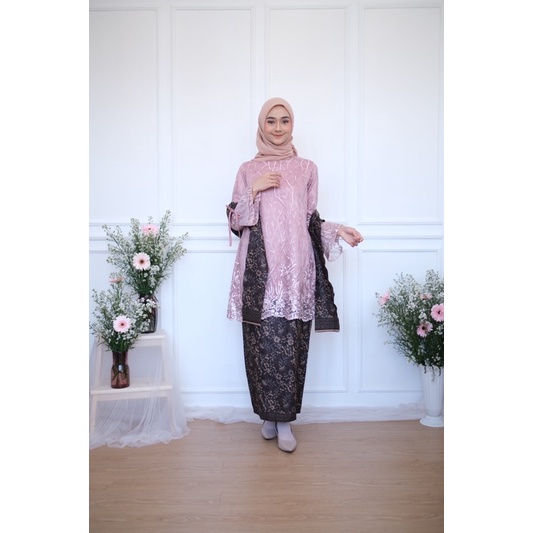 WIDBATIK - Set Batik Couple dan Kebaya Aghnia Dusty-4