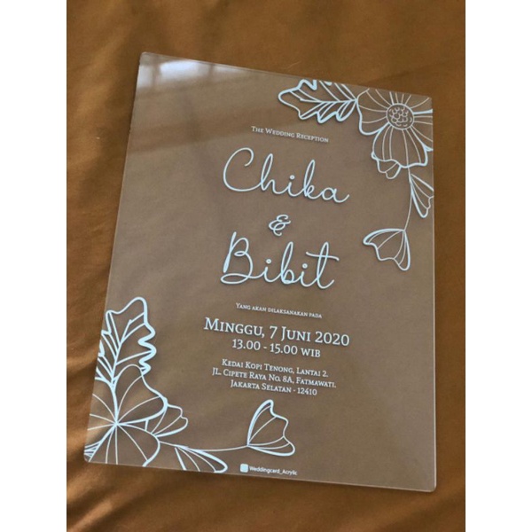 undangan akrilik/acrylic invitation/kartu undangan akrilik/undangan akrilik murah/undangan pernikaha