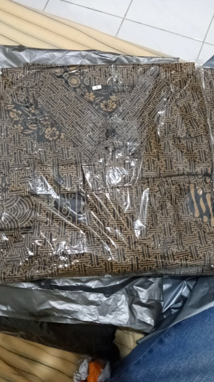 Bac111 Kemeja Batik Alvian Kembang Tumpuk Motif Solo