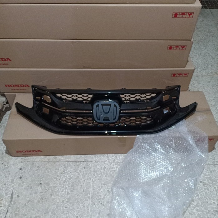 Base Grill HND Mobilio RS 2014-2016 .