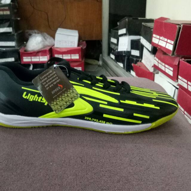 Specs accelerator lightspeed in