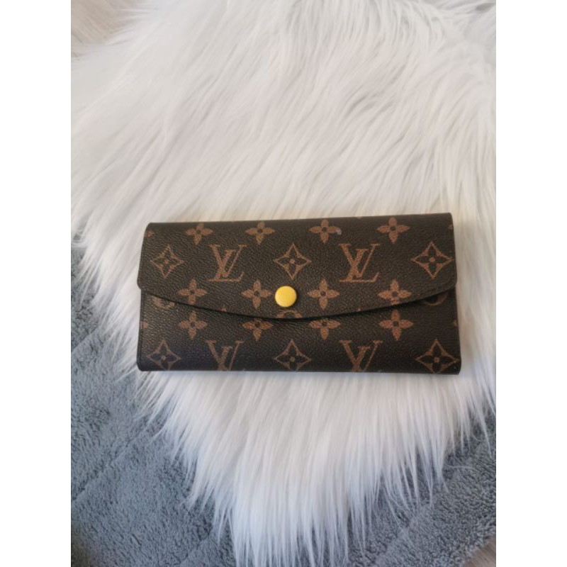 dompet LV emili panjang  free box