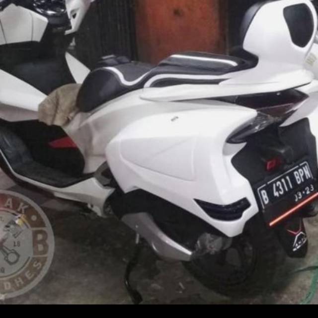 Box samping honda pcx 150 new lokal Side box pcx lokal vnd