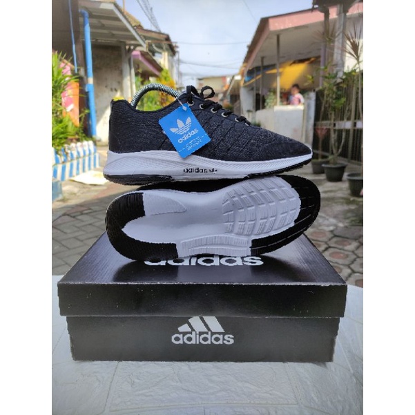 Sepatu Pria Sepatu wanita Neo adidas Sepatu Sneakers Sepatu Adidas Sepatu sekolah emboss