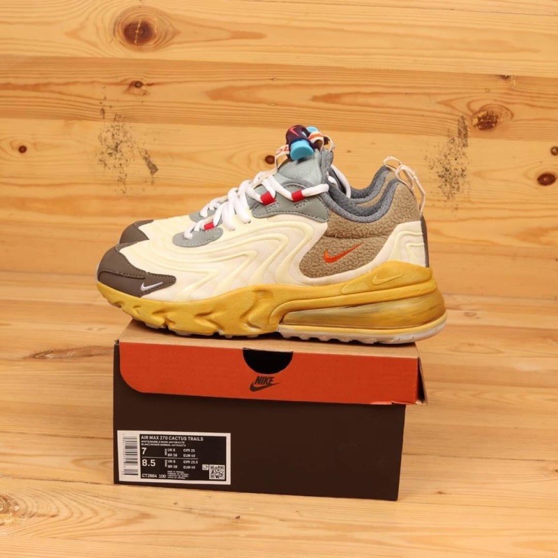 NIKE AIRMAX 270 REACT x TRAVIS SCOTT